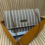 Stylish Women's Crossbody Bag - 1 Pc Mini Design