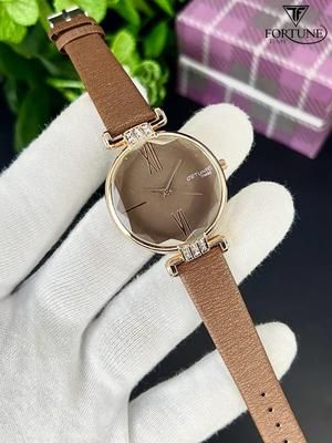 Stylish Women’s Brown Leather Watch – Quartz Movement, Water Resistant – 1 Pc