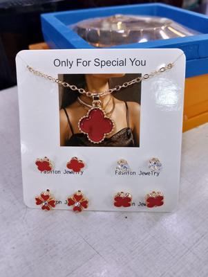 Fancy Necklace Set